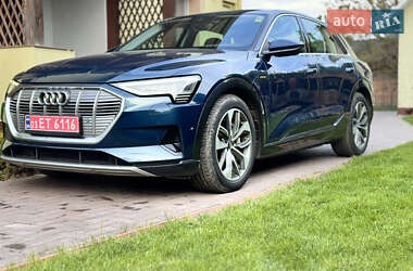 Внедорожник / Кроссовер Audi e-tron 2019 в 