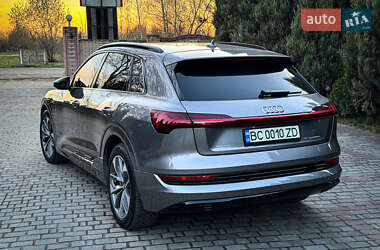 Внедорожник / Кроссовер Audi e-tron 2021 в 