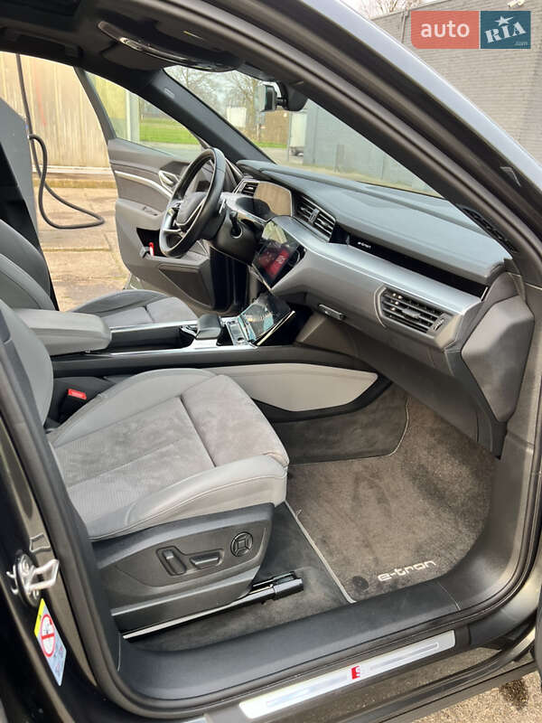 Внедорожник / Кроссовер Audi e-tron 2020 в Виннице