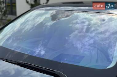 Внедорожник / Кроссовер Audi e-tron 2019 в 