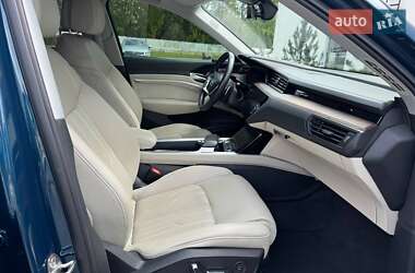 Внедорожник / Кроссовер Audi e-tron 2019 в 