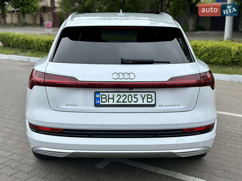 Внедорожник / Кроссовер Audi e-tron 2019 в Одессе