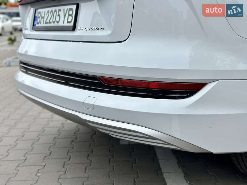 Внедорожник / Кроссовер Audi e-tron 2019 в Одессе