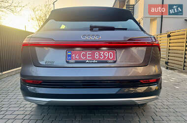 Внедорожник / Кроссовер Audi e-tron 2020 в 
