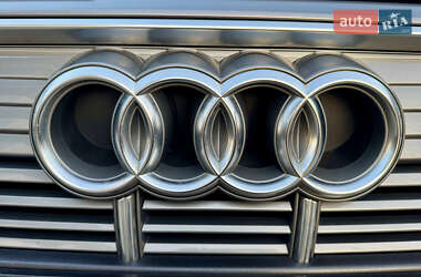 Внедорожник / Кроссовер Audi e-tron 2020 в 