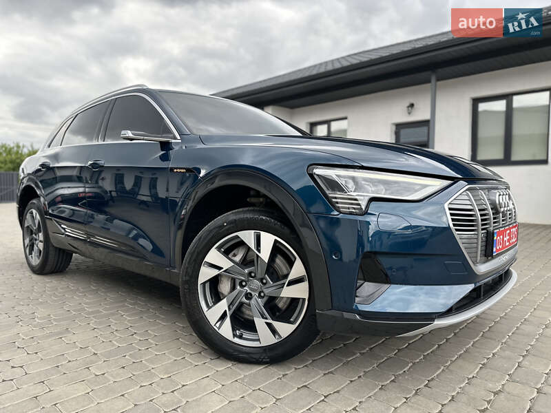 Audi e-tron 2019