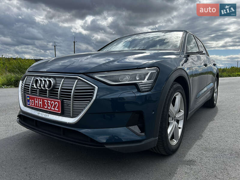Audi e-tron 2021