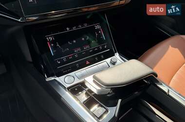 Внедорожник / Кроссовер Audi e-tron 2019 в 