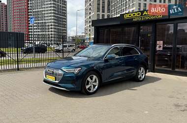Внедорожник / Кроссовер Audi e-tron 2019 в 