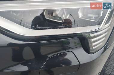 Внедорожник / Кроссовер Audi e-tron 2020 в 