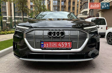 Внедорожник / Кроссовер Audi e-tron 2021 в 