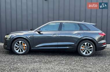 Внедорожник / Кроссовер Audi e-tron 2019 в 