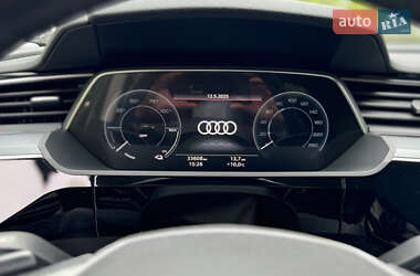 Внедорожник / Кроссовер Audi e-tron 2021 в 