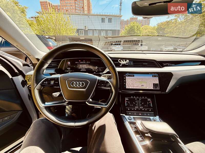 Внедорожник / Кроссовер Audi e-tron 2021 в Одессе