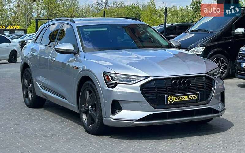 Внедорожник / Кроссовер Audi e-tron 2019 в 