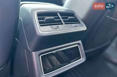 Внедорожник / Кроссовер Audi e-tron 2019 в 
