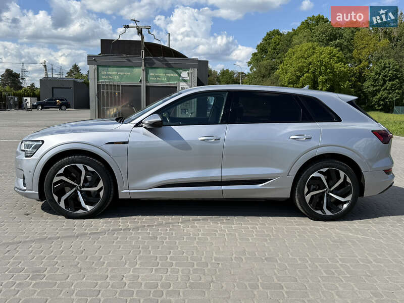 Audi e-tron 2022