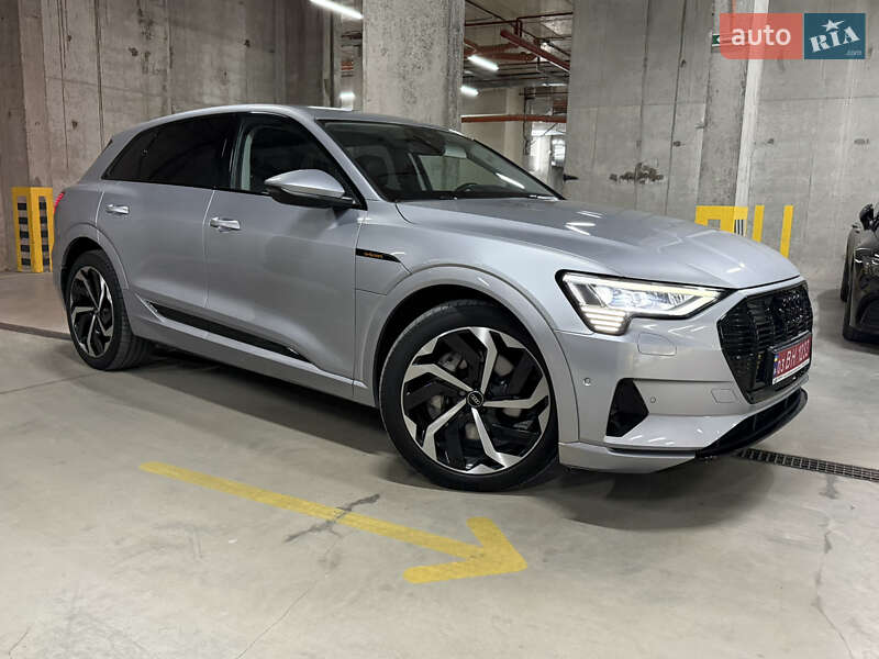 Audi e-tron 2022