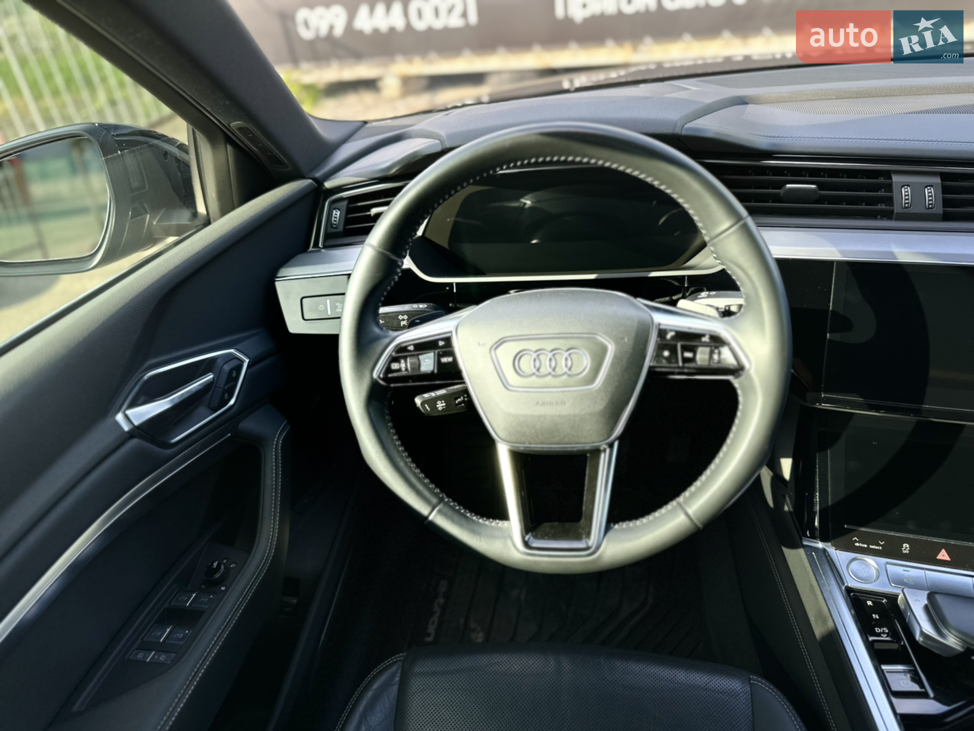 2019 Audi e-tron - мініатюра 17