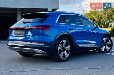 Внедорожник / Кроссовер Audi e-tron 2019 в 