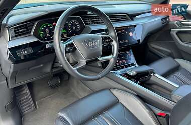 Внедорожник / Кроссовер Audi e-tron 2019 в 