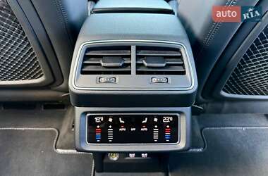 Внедорожник / Кроссовер Audi e-tron 2019 в 
