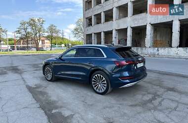 Внедорожник / Кроссовер Audi e-tron 2019 в 