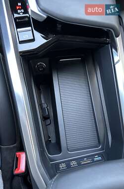 Внедорожник / Кроссовер Audi e-tron 2019 в 