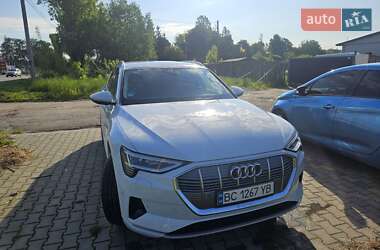 Внедорожник / Кроссовер Audi e-tron 2019 в 