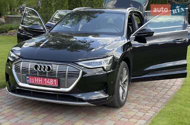 Внедорожник / Кроссовер Audi e-tron 2019 в Киеве