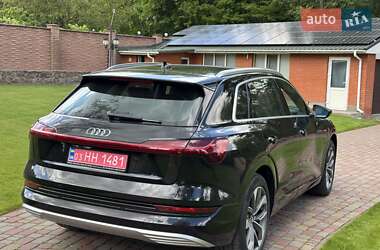 Внедорожник / Кроссовер Audi e-tron 2019 в 