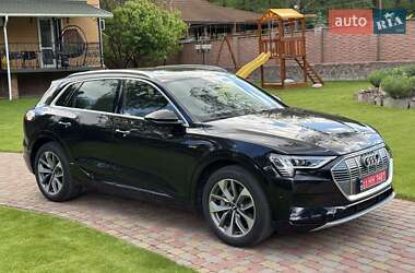 Внедорожник / Кроссовер Audi e-tron 2019 в 