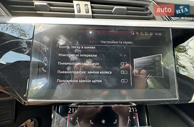 Внедорожник / Кроссовер Audi e-tron 2019 в 