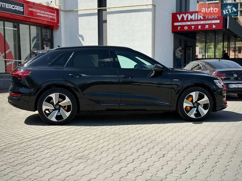 Внедорожник / Кроссовер Audi e-tron 2021 в Черновцах