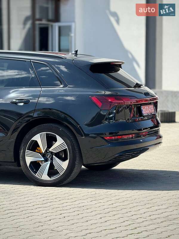 Внедорожник / Кроссовер Audi e-tron 2021 в Черновцах