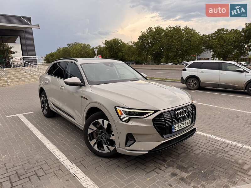 Внедорожник / Кроссовер Audi e-tron 2021 в Одессе