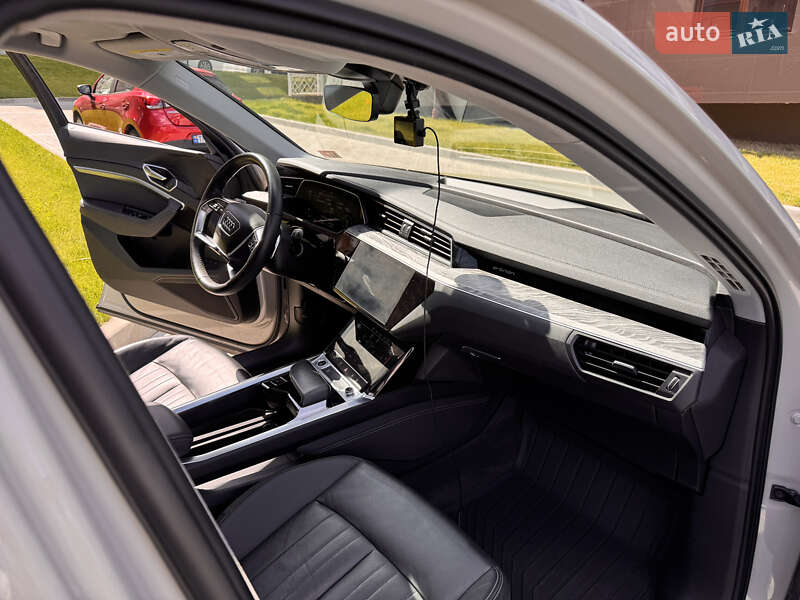 Внедорожник / Кроссовер Audi e-tron 2021 в Одессе