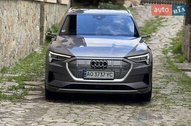 Внедорожник / Кроссовер Audi e-tron 2019 в 