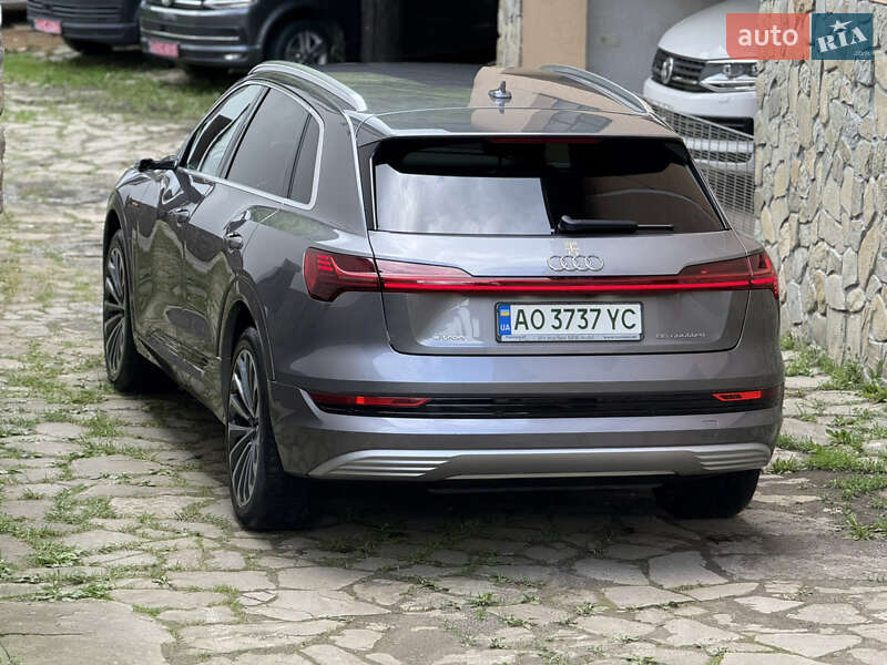 Внедорожник / Кроссовер Audi e-tron 2019 в Тячеве