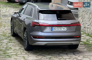 Внедорожник / Кроссовер Audi e-tron 2019 в 