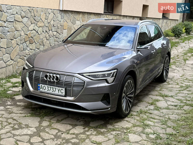 Внедорожник / Кроссовер Audi e-tron 2019 в Тячеве