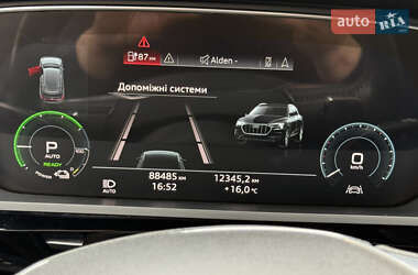 Внедорожник / Кроссовер Audi e-tron 2019 в 