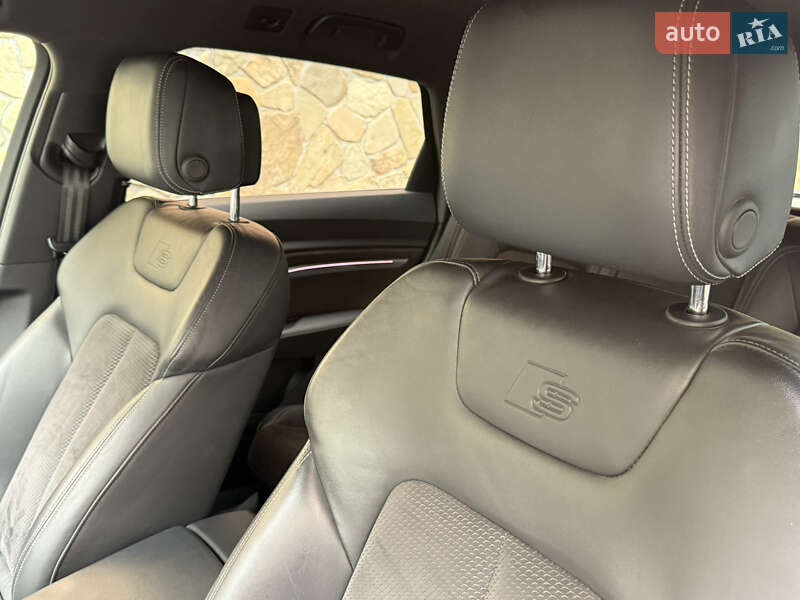 Внедорожник / Кроссовер Audi e-tron 2019 в Тячеве