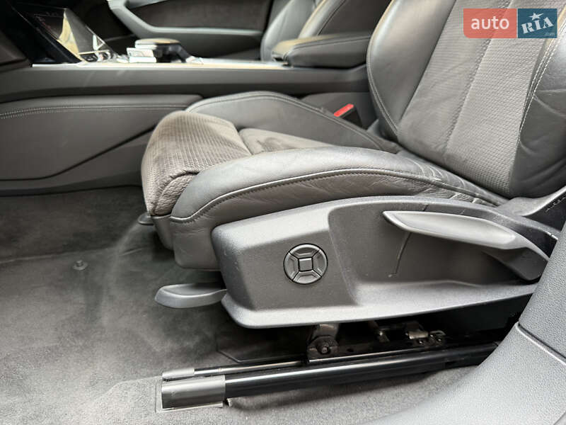 Внедорожник / Кроссовер Audi e-tron 2019 в Тячеве