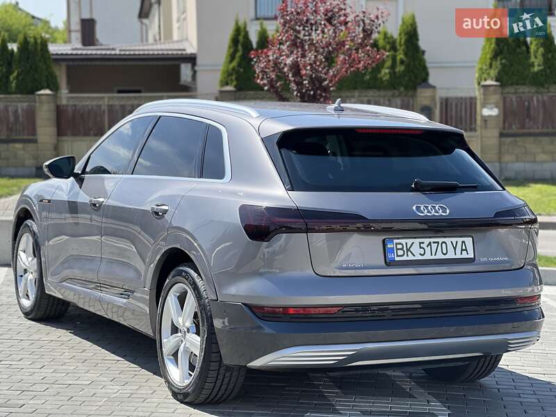 Внедорожник / Кроссовер Audi e-tron 2019 в Ровно