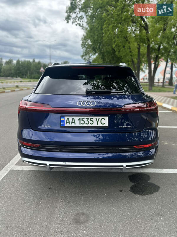 Внедорожник / Кроссовер Audi e-tron 2020 в Киеве