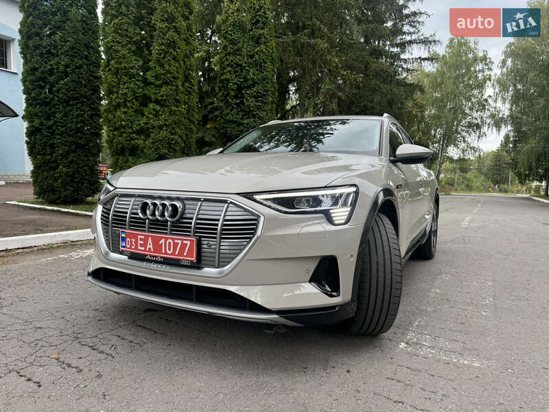 Audi e-tron 2021
