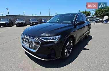 Audi e-tron 2023