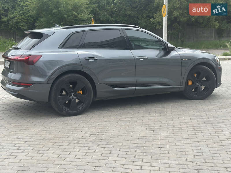 Внедорожник / Кроссовер Audi e-tron 2019 в Львове