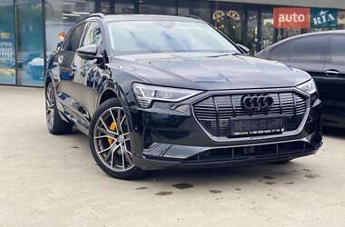 Позашляховик / Кросовер Audi e-tron 2019 в Ужгороді